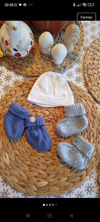 Lot chaussons et bonnet