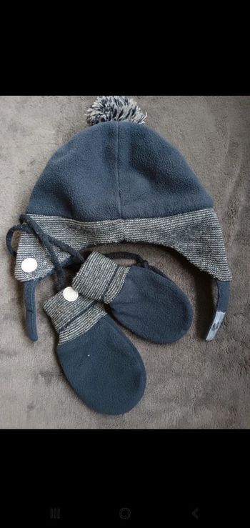 Bonnet et moufle