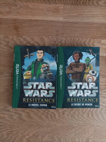 Lot 2 livres Star Wars La bibliothèque verte