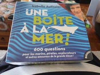 Une boîte à la mer