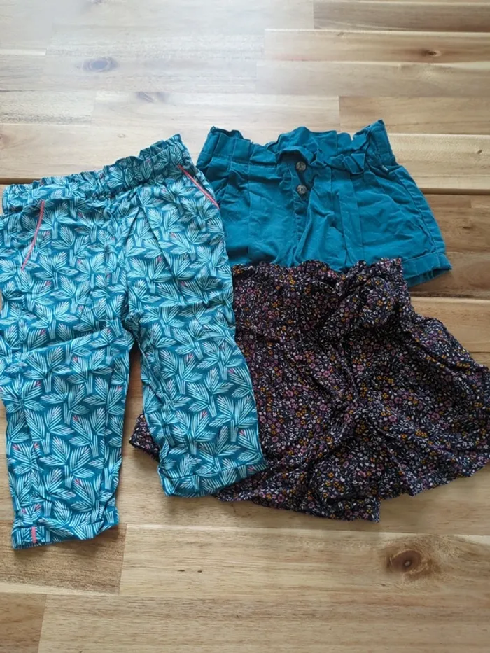 Lot 2 short et un pantalon fin