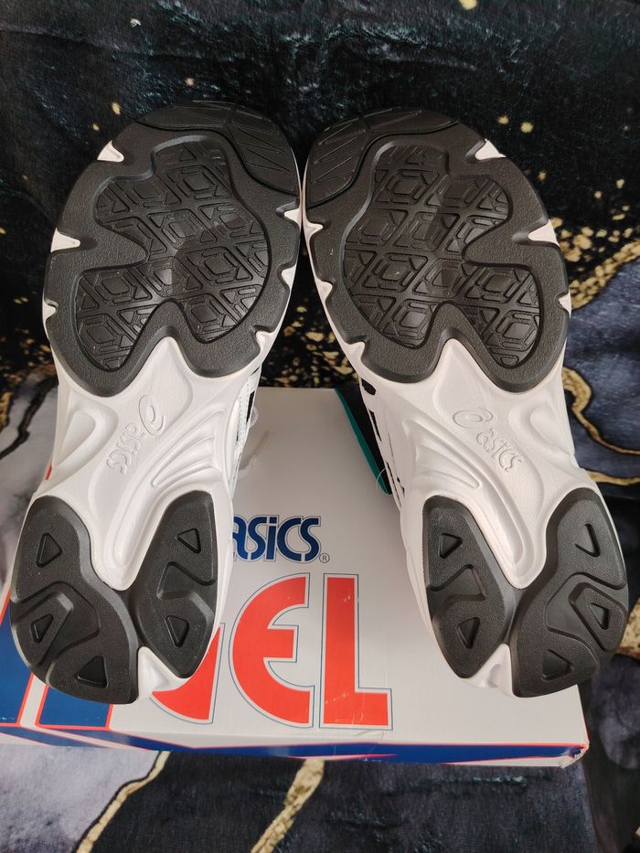 Baskets ASICS GEL-BND Femme - Neuves - Pointure 38 - photo numéro 8