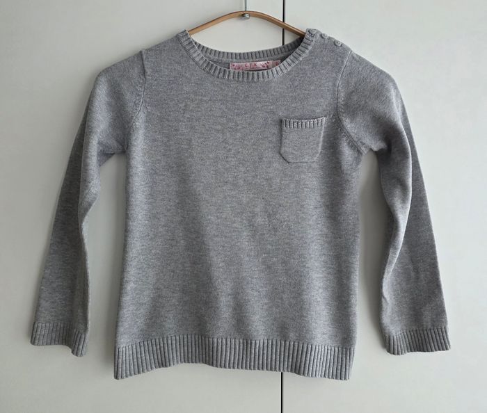 Pull léger C.F.K, taille 6 ans