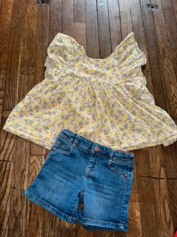 blouse monoprix et short Okaidi 5 ans
