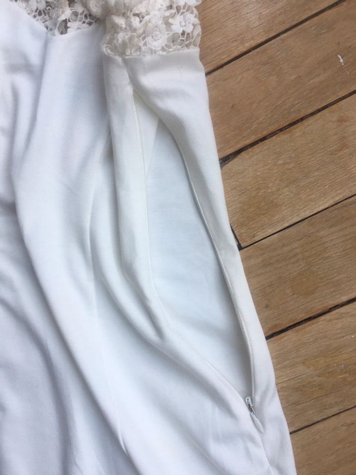 Robe mini avec guipure - photo numéro 4