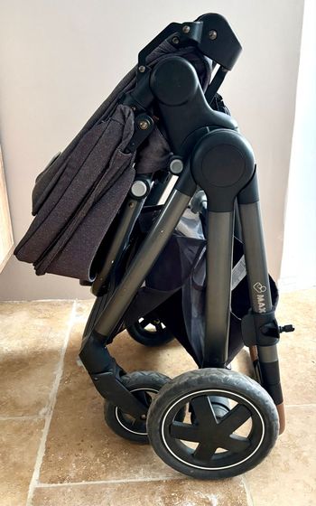 Poussette maxi cosi