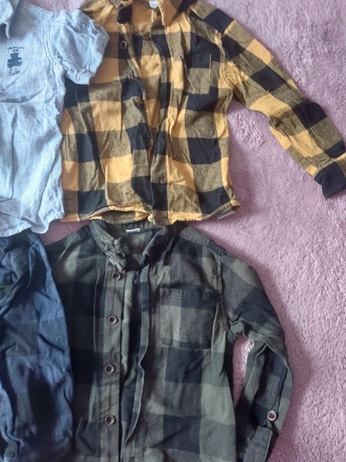 4 chemises taille 4 ans - photo numéro 3