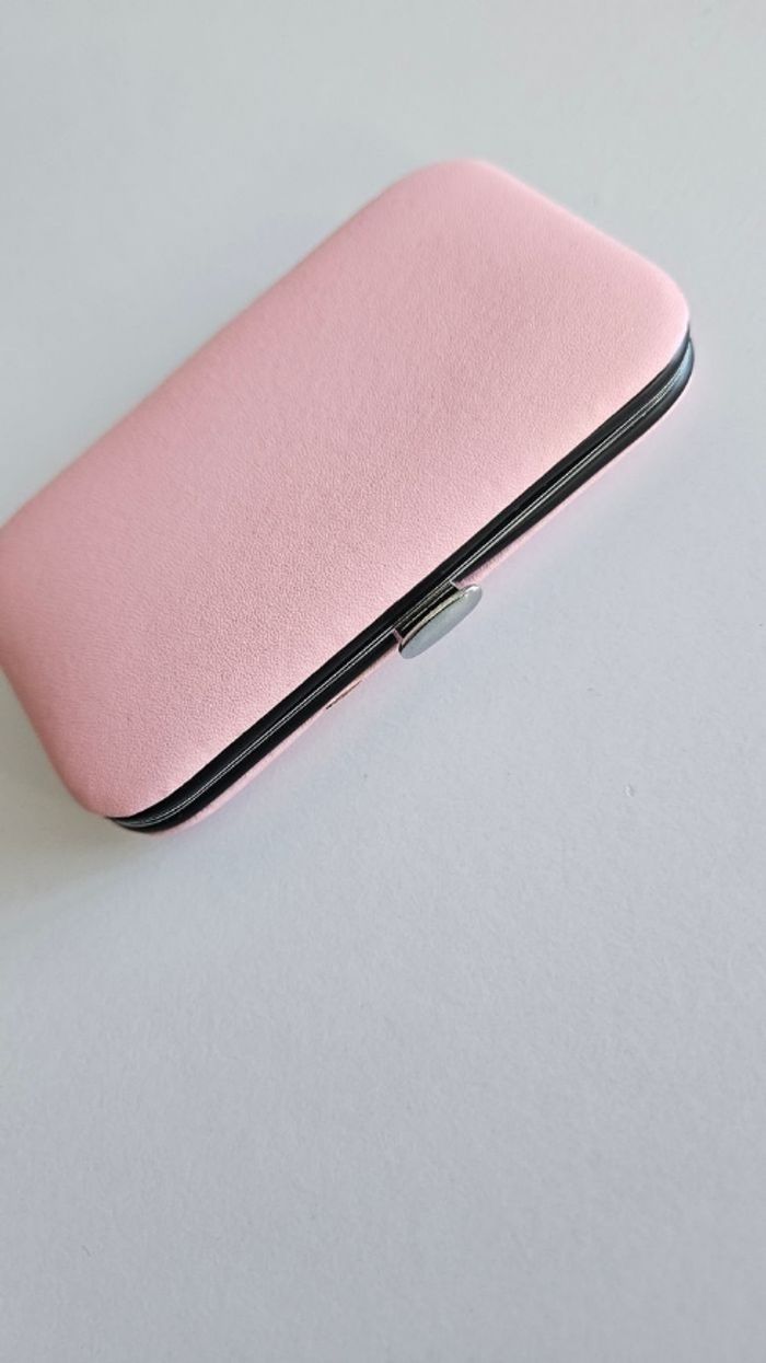 Kit manicure femme 8 pièces - Neuf - photo numéro 4