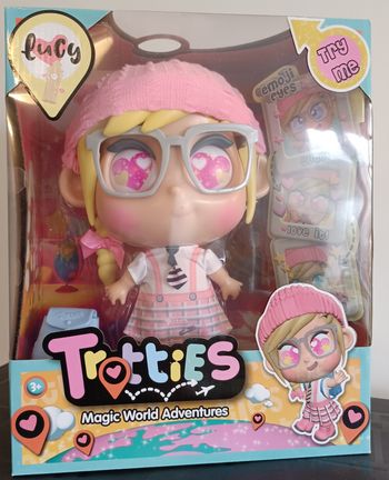 Poupée Trotties Lucy 25cm Série Animée Magique Londres Émoji Yeux + Sac Bleu