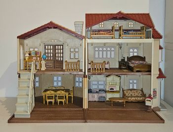 Sylvanian Grande maison éclairée équipée comme NEUF