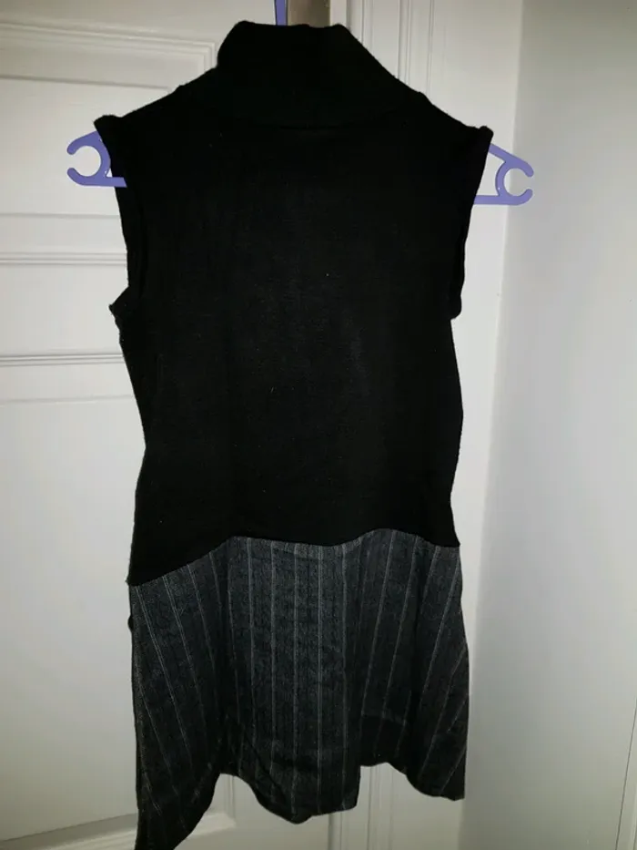 Robe 8/10 ans - photo numéro 2