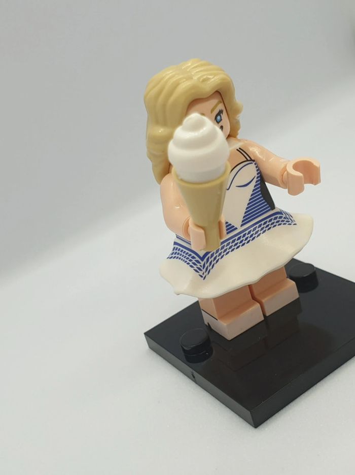 🎀 Figurine - Barbie - (Style Lego)🎀 - photo numéro 2