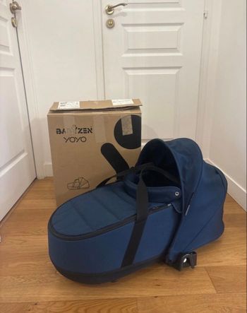 Nacelle yoyo bleu marine