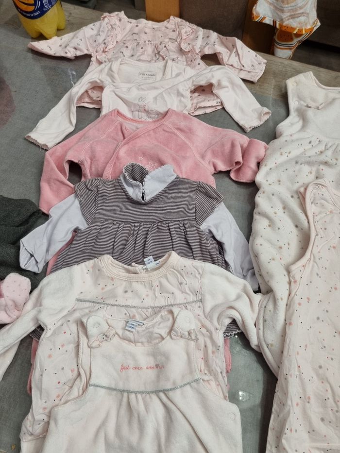 Lot petit bisou 3mois - photo numéro 3