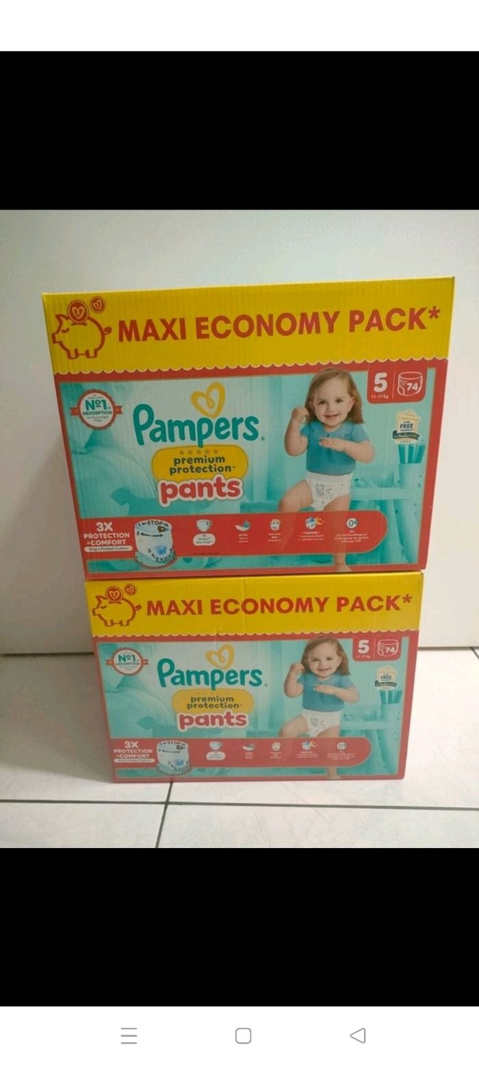 couches  Pampers  taille 5