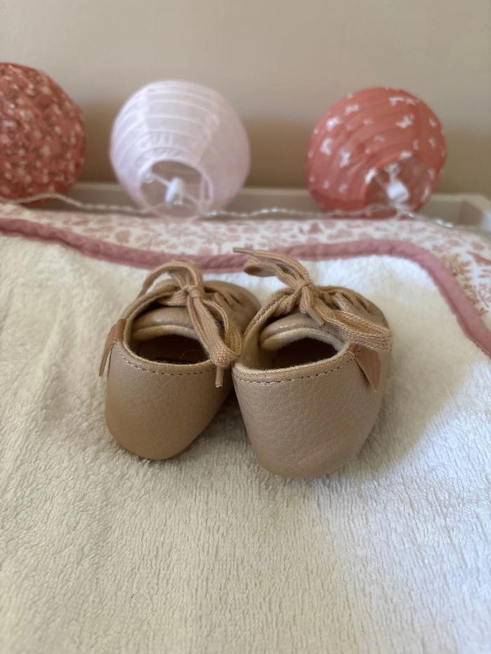 Chaussures super souples taille 3-6M - photo numéro 4