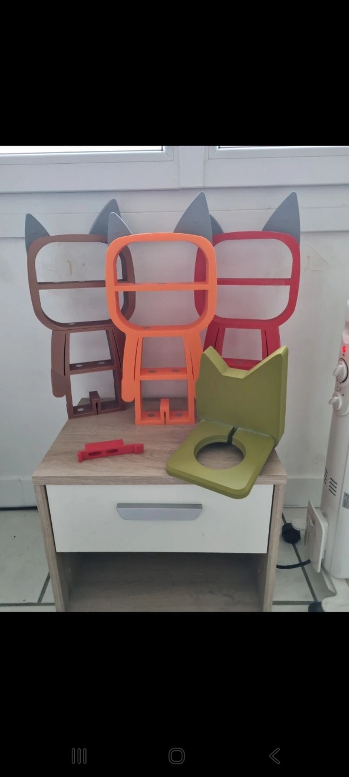 Lot étagères tonies + socle toniebox