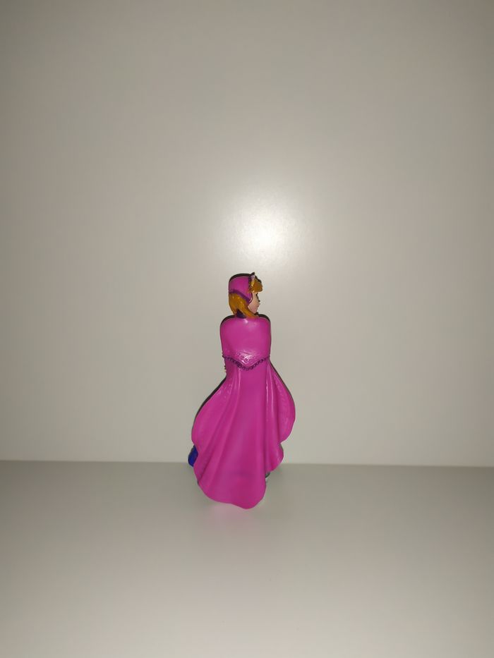 Figurine PVC Bully bullyland ANNA la reine des neiges Disney neuf - photo numéro 3