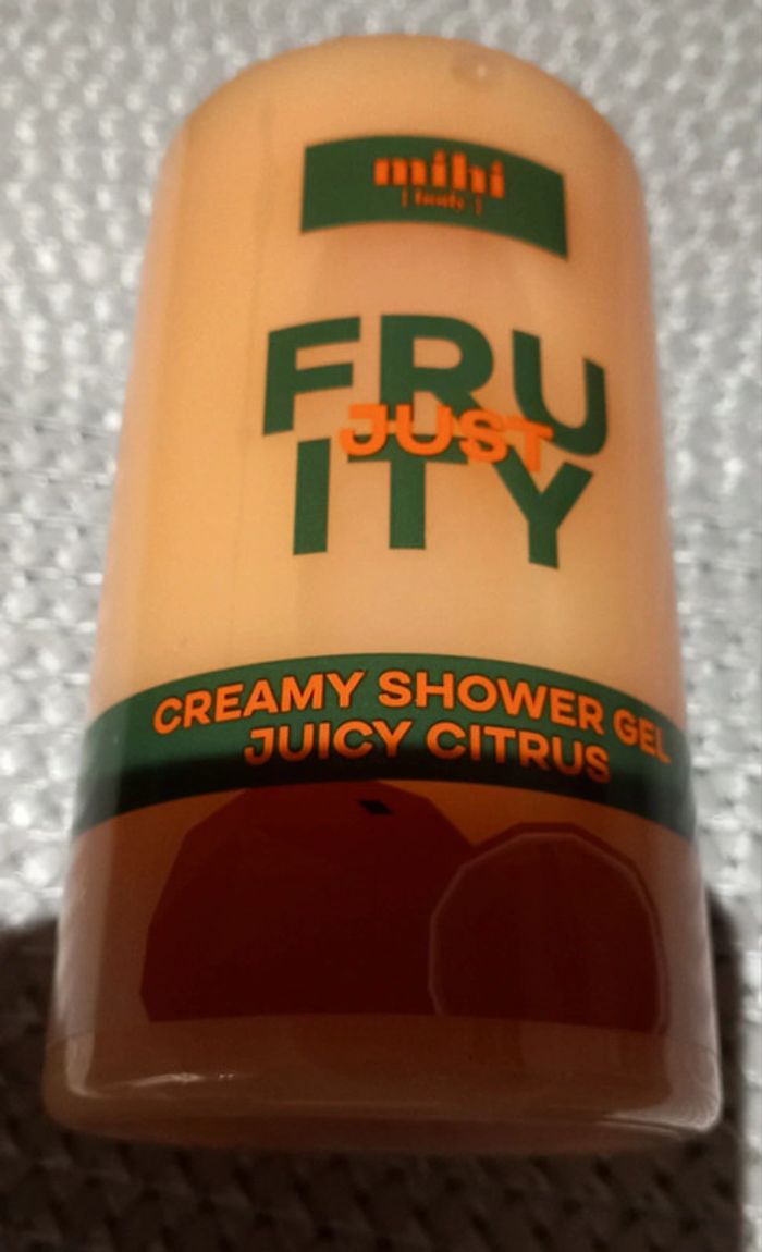 🥰 Gel douche mandarine 🍊 500ml acheté chez Mihi - photo numéro 2