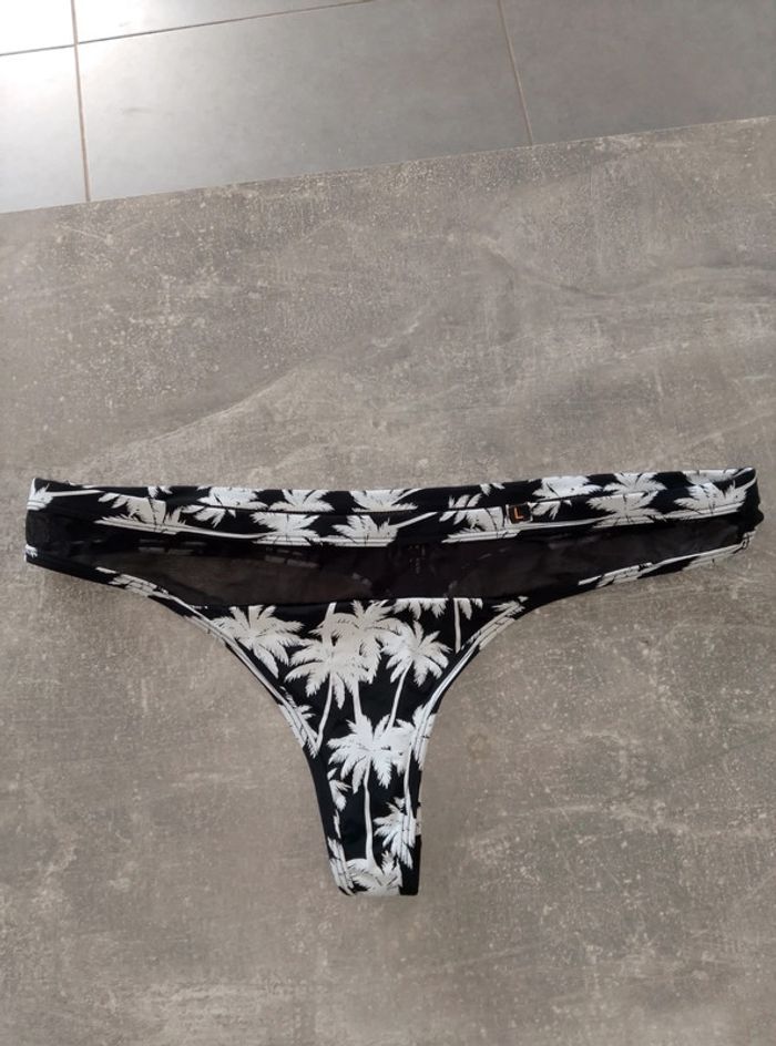 Ensemble soutien gorge armature et string - photo numéro 5