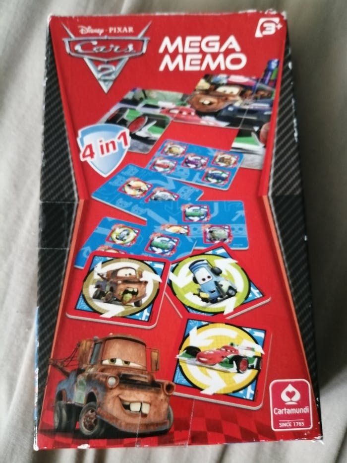 Méga memo cars 2 disney pixar