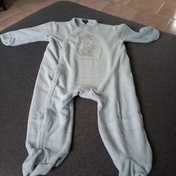 Pyjama bleu clair tout doux