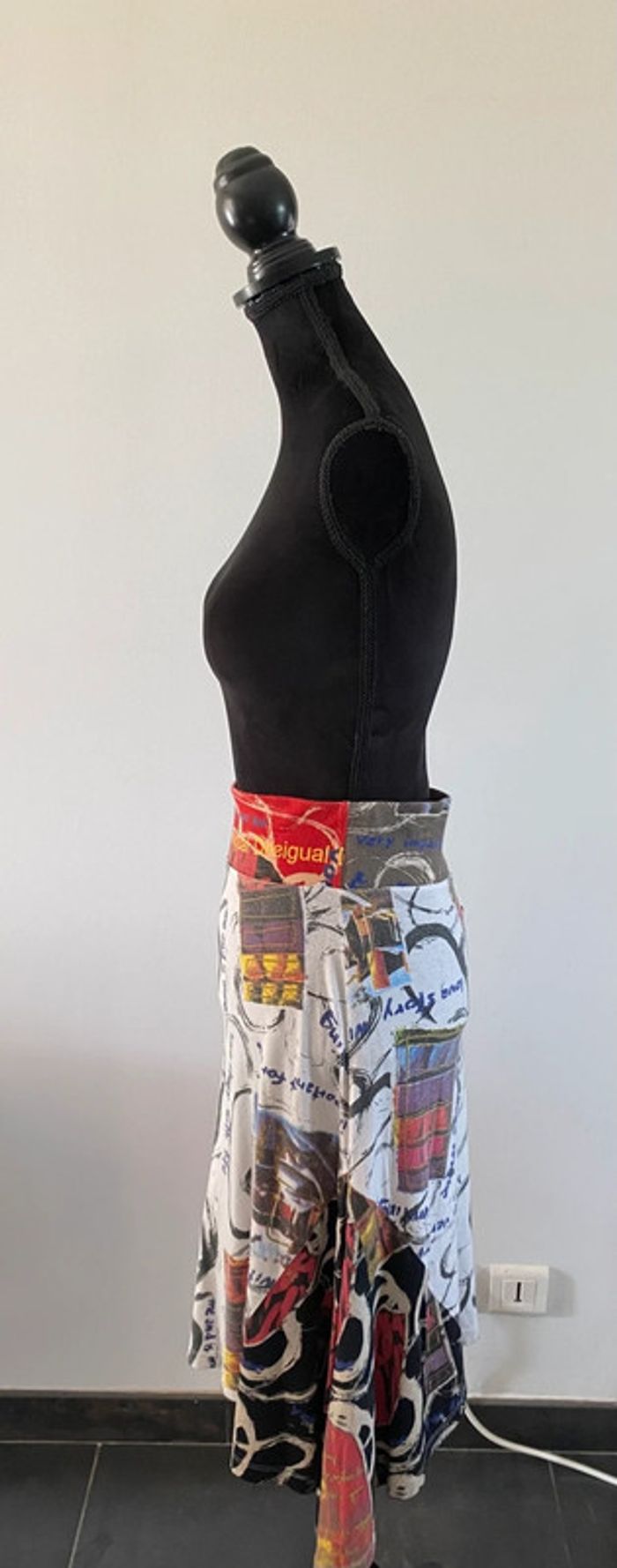 Jupe Desigual taille XS et foulard Desigual - photo numéro 5