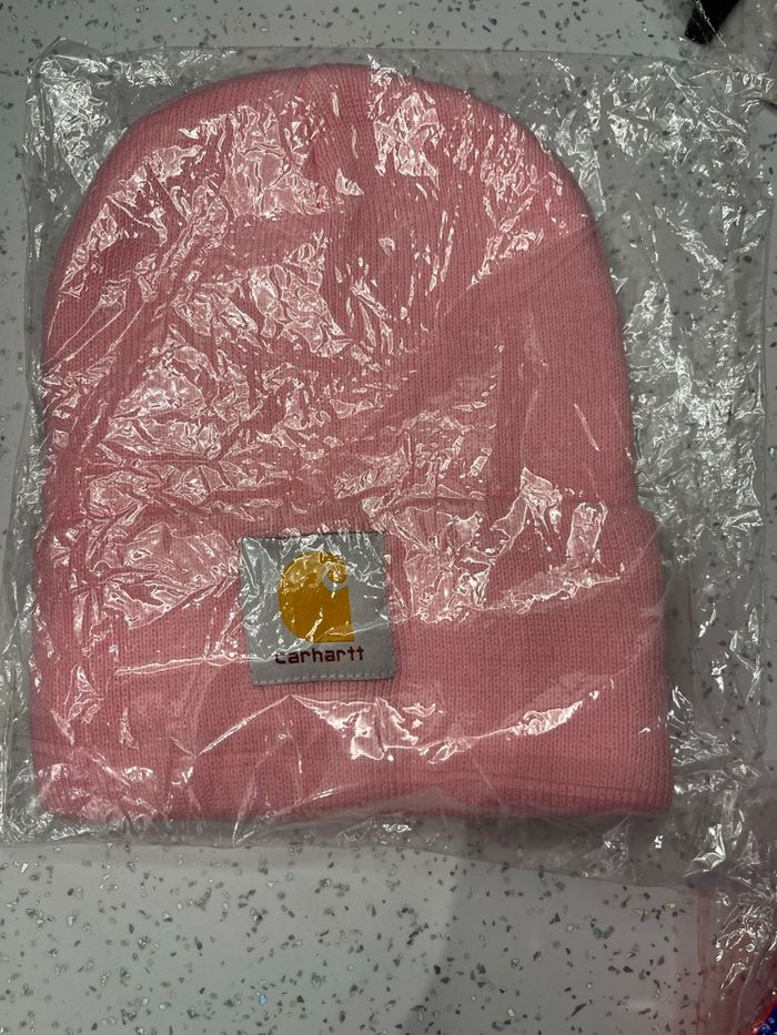 Bonnet rose  CARHARTT neuf