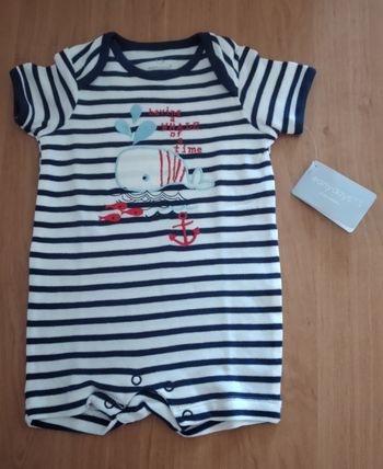 Combicourt 3/6 mois garçon Neuf avec étiquette Early days 