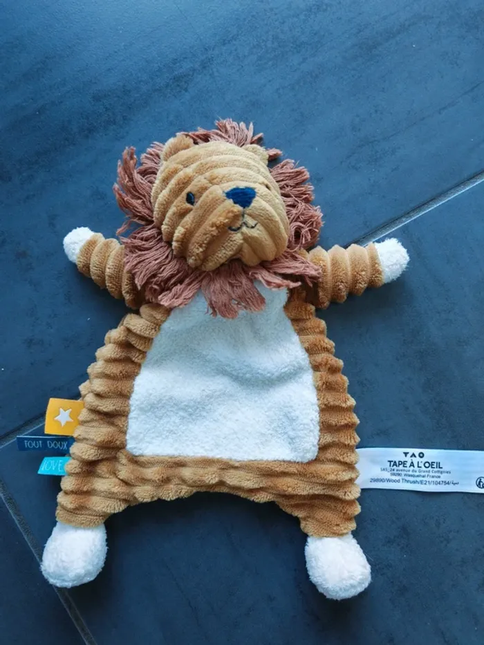 Doudou lion tao