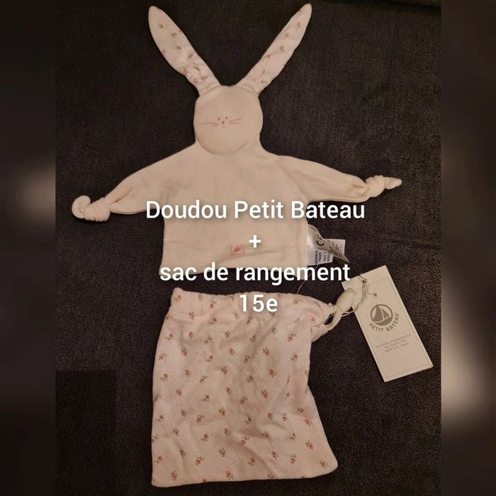 Doudou petit bateau