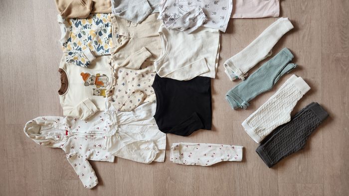 Lot vêtements fille – Taille 3 mois (19 pieces) - photo numéro 5