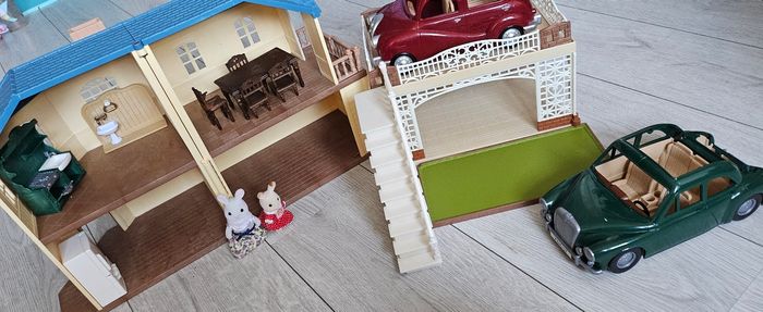 Maison+ garage sylvanian familie
