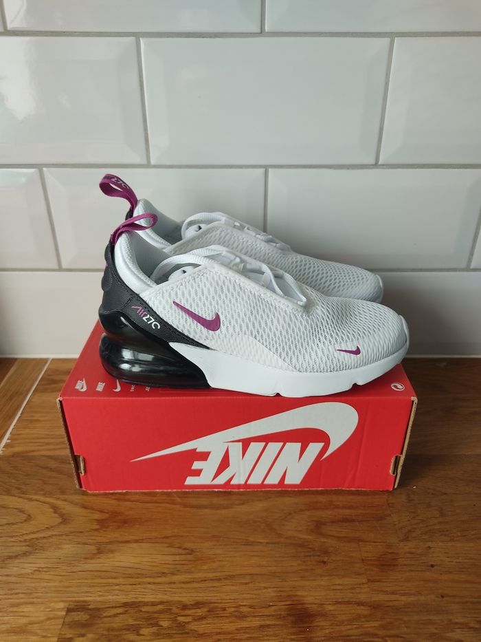 Baskets Nike air max 270 T 32 - photo numéro 4