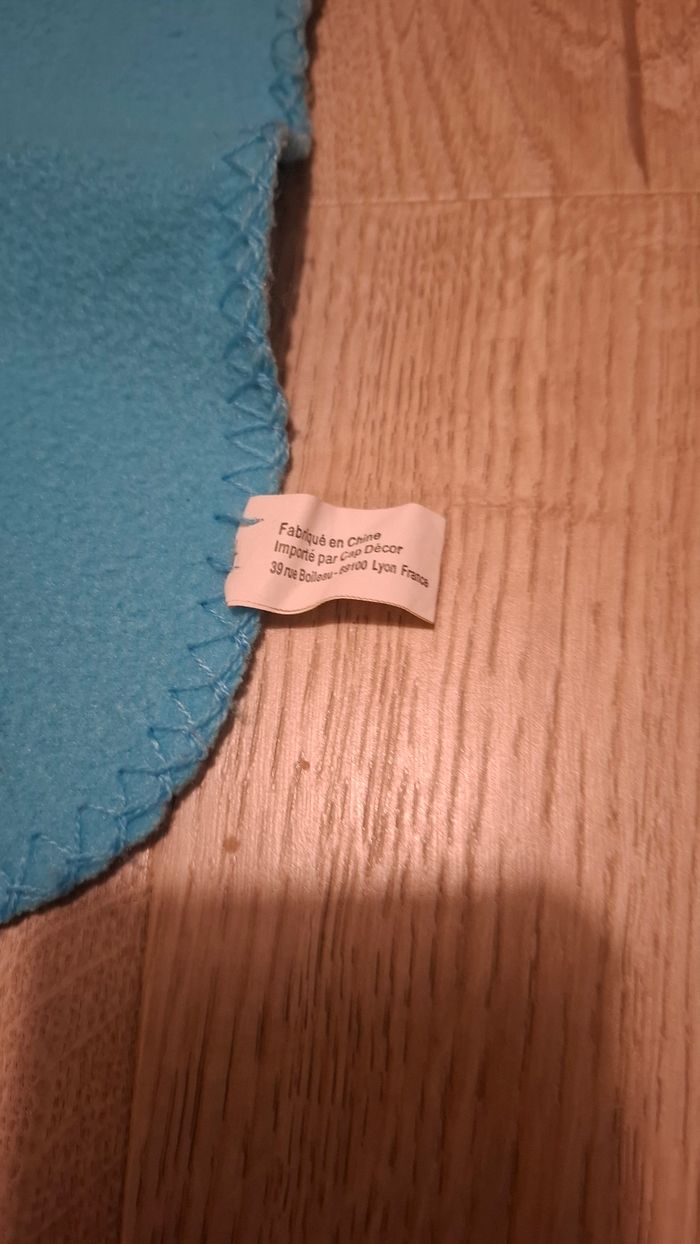 Couverture polaire turquoise NEUVE - photo numéro 4