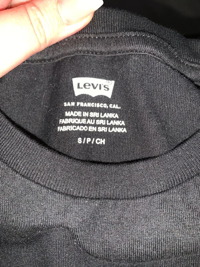 Tshirt noir Levi’s - photo numéro 3
