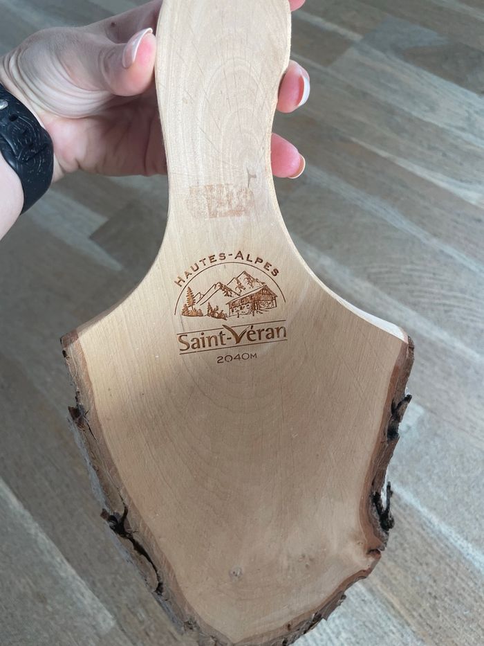 Planche a découper en bois neuve - photo numéro 2