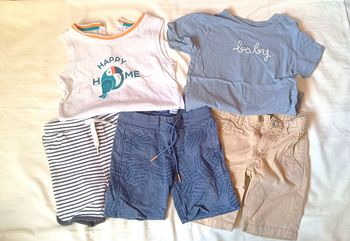 Lot vêtements garçon été t-shirts et shorts 