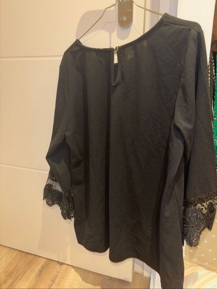 Blouse noire - photo numéro 3