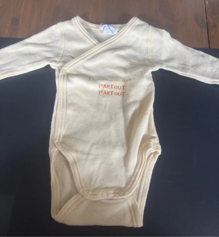 lot de 6 bodies taille 1 mois - photo numéro 4
