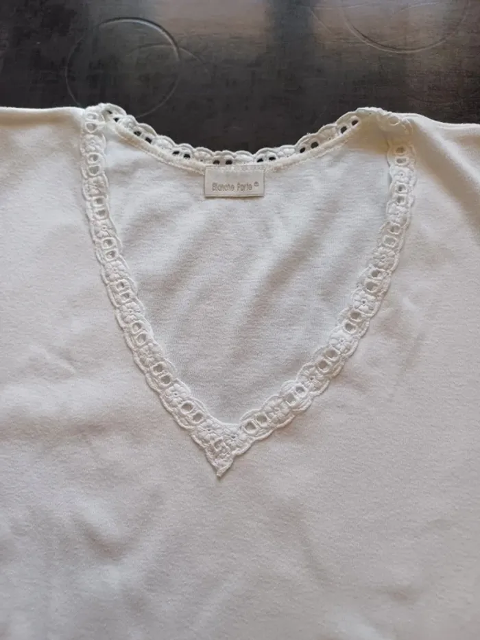 T-shirt col V blanc - photo numéro 3