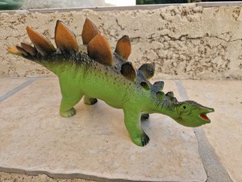 Figurine dinosaure