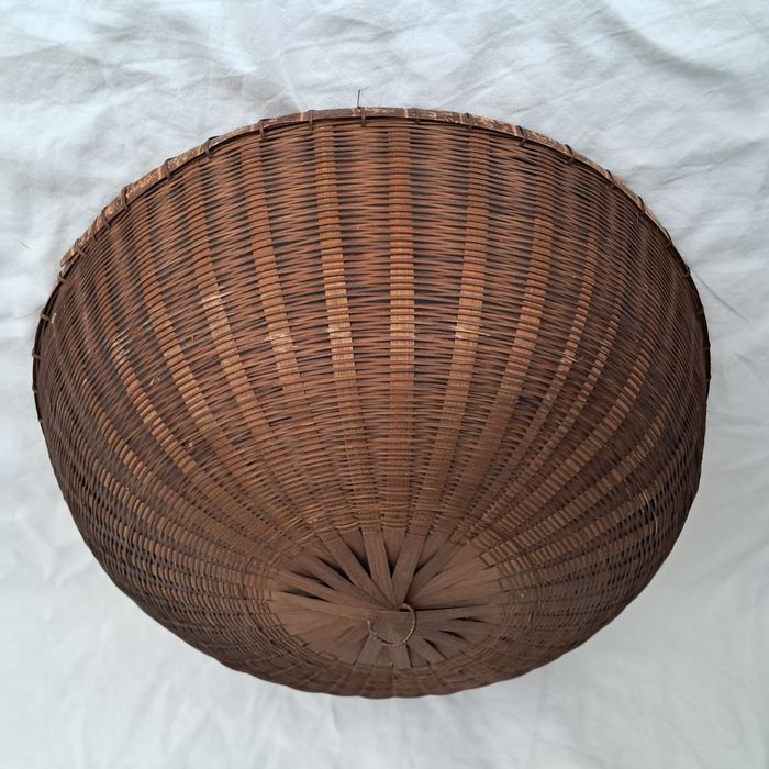 Grande cloche pour plat diamètre 54 cm en osier roseau du Laos - photo numéro 4