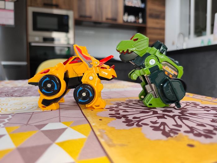 Dino switch and go lot de 2. Triceratops et T-Rex VTech