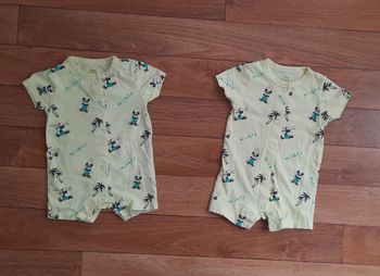 2 bodyshorts jumeaux 3 mois