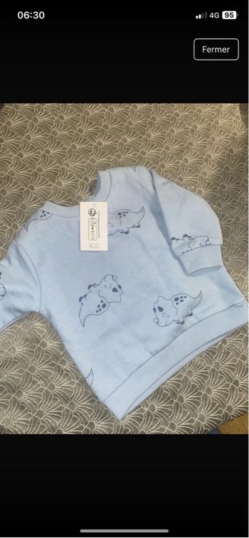 Pull bleu