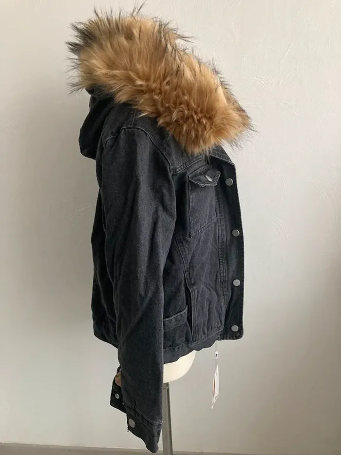 Veste en jean noire avec capuche Taille M-L - photo numéro 2