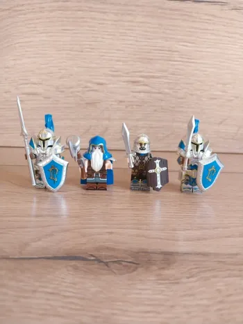 Figurines type lego 4 guerriers humains Warcraft