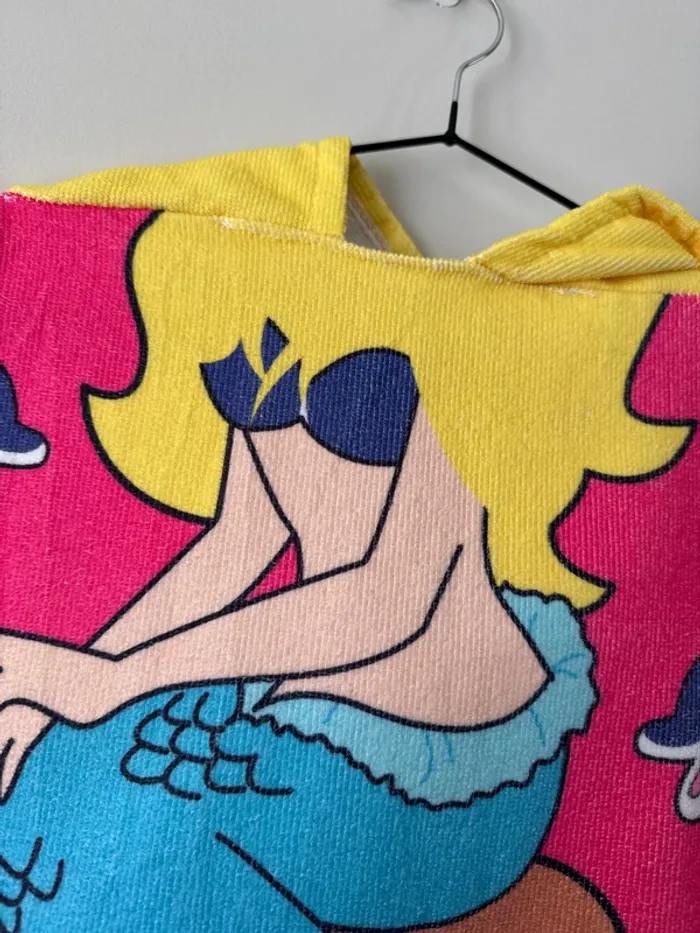 🌊Serviette - cape de plage sirène - très bon état- sans marque - photo numéro 3