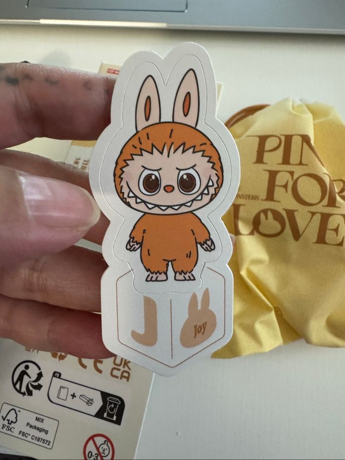 Labubu pin for love J